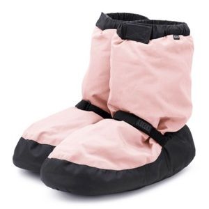 Girls light pink ballet booties to wear over ballet slippers.